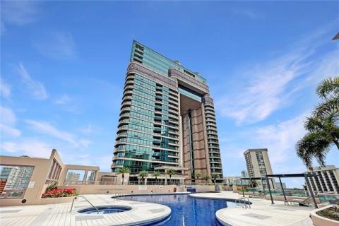 Waikiki Landmark(unit#1307)