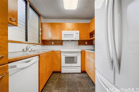 Poinciana Manor(unit#363)