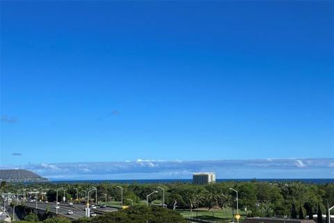 Kahala Towers(unit#B702)