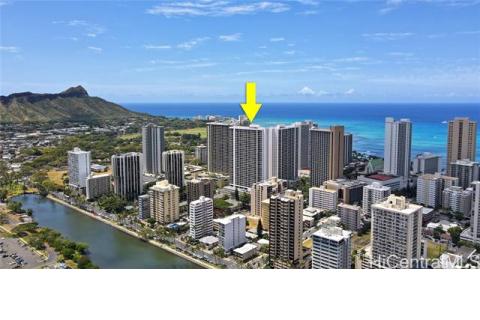 Waikiki Banyan(unit#1707)