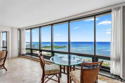 Nauru Tower(unit#3204)