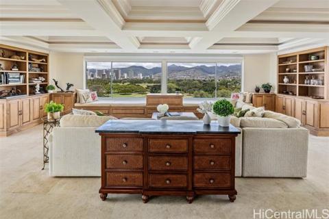 Diamond Head Apts Ltd(unit#805)