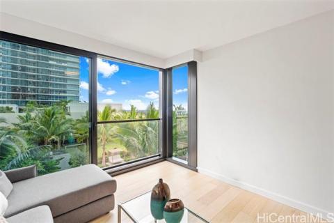 Victoria Place(unit#706)