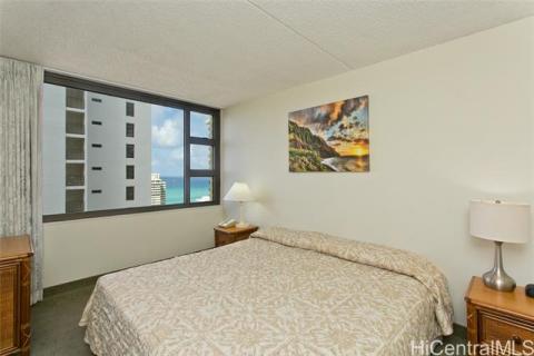 Waikiki Banyan(unit#3006)