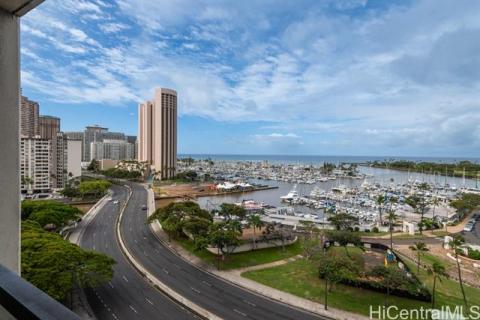 Yacht Harbor Towers(unit#1406)