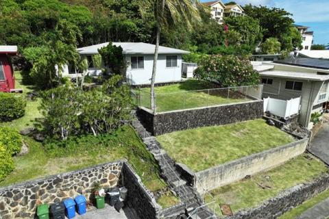 AINA HAINA AREA