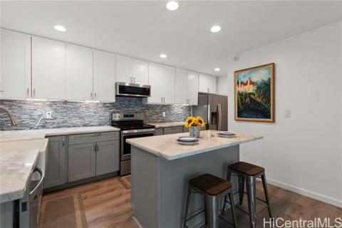Club View Gardens 3(unit#4404)