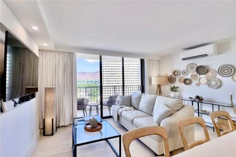 Waikiki Banyan(unit#1503)