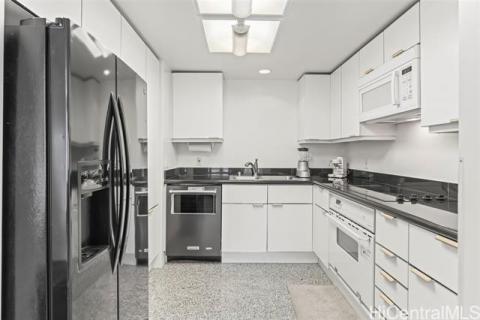 Waikiki Landmark(unit#1103)