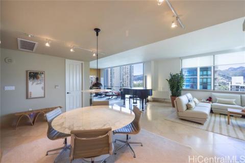 The Pinnacle Honolulu(unit#15A,15B)