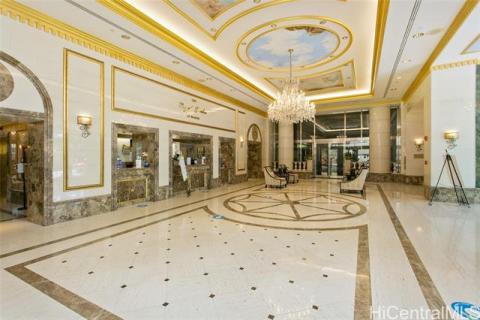 Royal Garden At Waikiki(unit#1705)