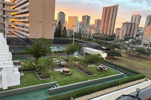 Marco Polo Apts(unit#1008)