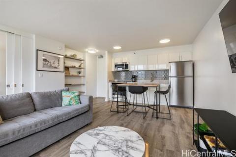 Waikiki Banyan(unit#1111)