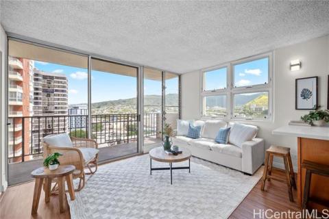 Rainbow Place(unit#1601)