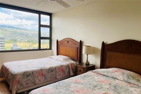 Waikiki Banyan(unit#1703-T2)
