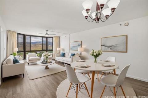 Country Club Plaza(unit#PH210)