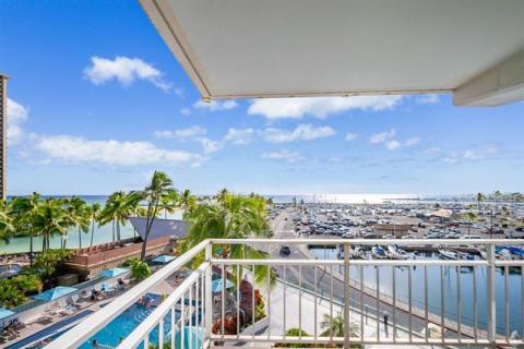 Ilikai Apt Bldg(unit#444)