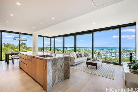 Victoria Place(unit#700)