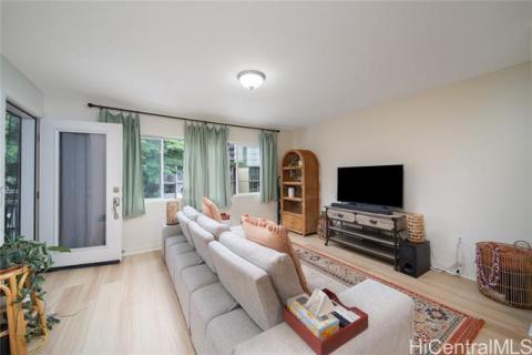 Sixty Parkside(unit#C304)