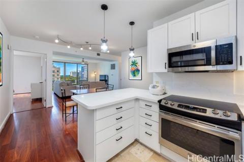 Lanikea At Waikiki(unit#702)