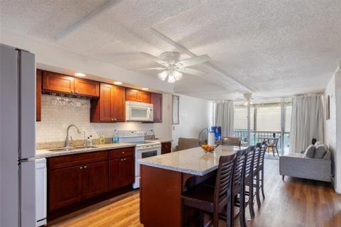 Waikalani Woodlands(unit#D706)