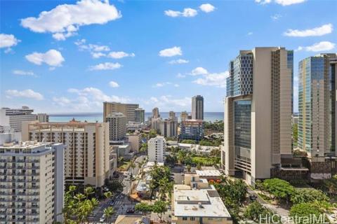 Aloha Towers(unit#2505)