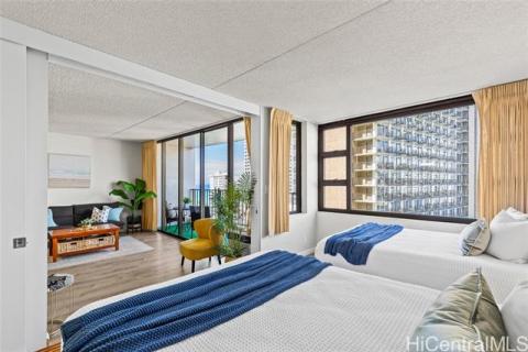 Waikiki Banyan(unit#1506/Makai)