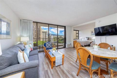 Waikiki Banyan(unit#903-Mauka)
