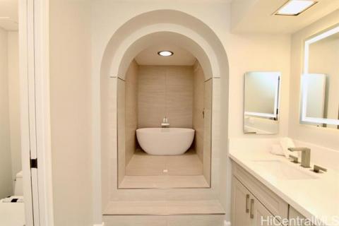 One Waterfront Tower(unit#2804)