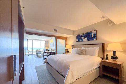 The Ritz-Carlton Residences Twr 2 - 383 Kalaimoku(unit#2310)