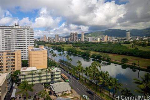 Fairway Manor(unit#1203)