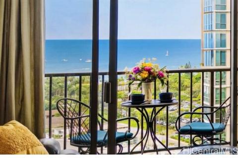 Four Paddle(unit#2105)