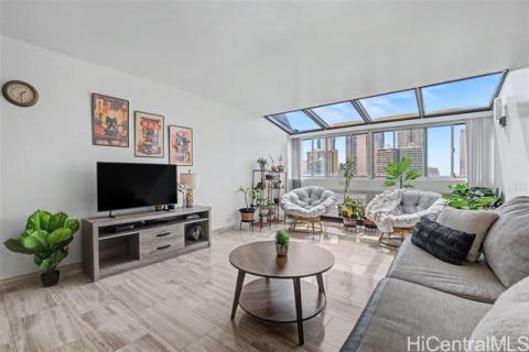 Ala Wai Plaza(unit#904)