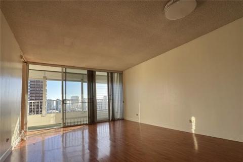 Sky Tower Apts(unit#1003)