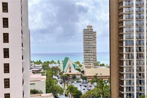 Waikiki Banyan(unit#1402)