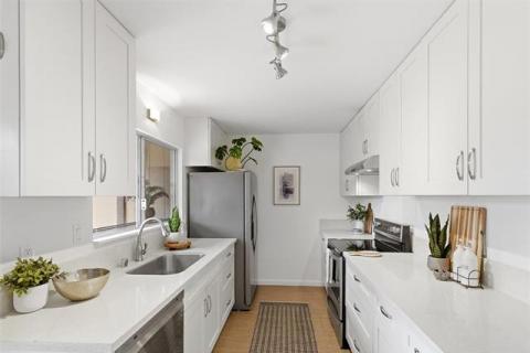 Club View Gardens 3(unit#7404)