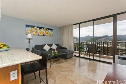 Waikiki Banyan(unit#2107)