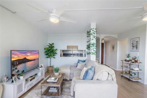 Village Maluhia(unit#1002)