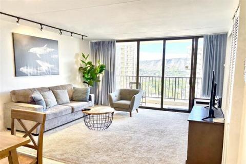 Waikiki Banyan(unit#2213 T1  Makai)