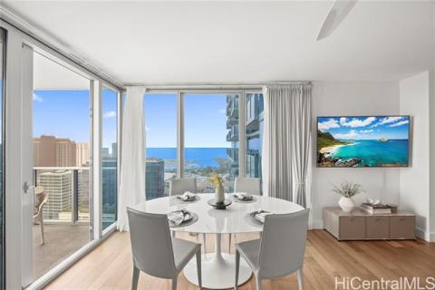 Azure Ala Moana(unit#3211)