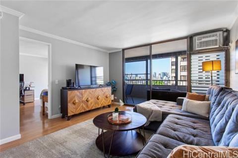 Punahou Chalet(unit#406)