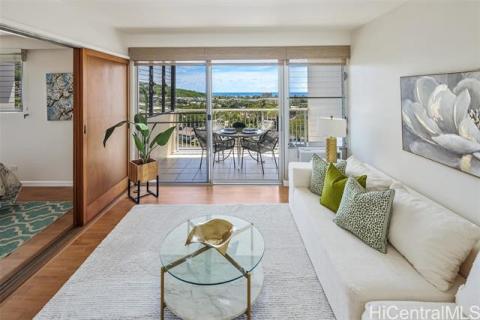 Waialae Gardens(unit#609)