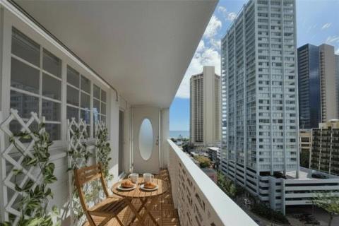 Kuhio Plaza(unit#1204)