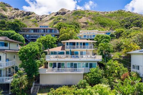 LANIKAI