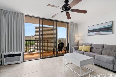 Waikiki Banyan(unit#1709)