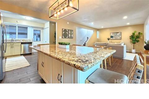 Mililani Townhouses(unit#313)