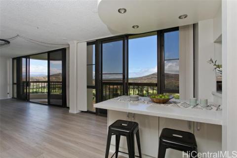 Country Club Vista(unit#18W)