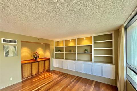 Punahou Cliffs(unit#504)