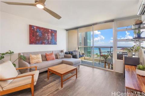 1133 Waimanu(unit#2704)