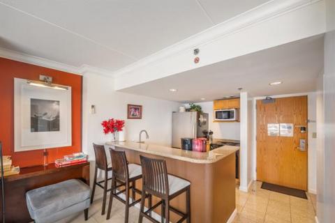 Ilikai Apt Bldg(unit#817)